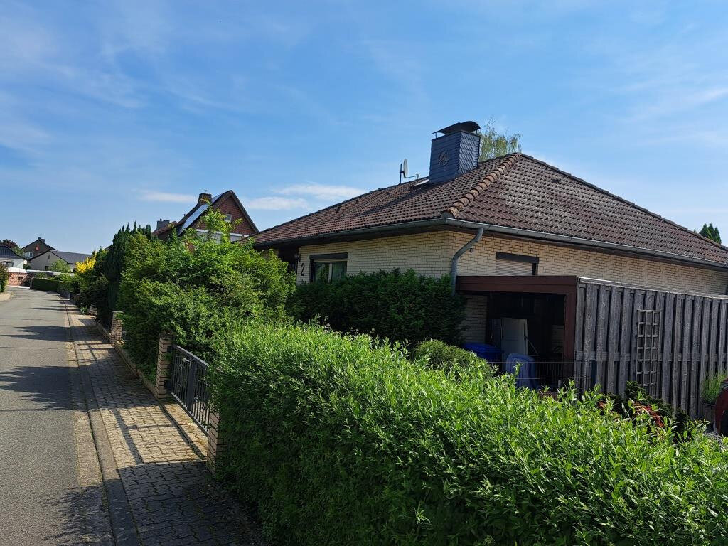 Einfamilienhaus zum Kauf provisionsfrei 225.000 € 5 Zimmer 137,5 m²<br/>Wohnfläche 620 m²<br/>Grundstück ab sofort<br/>Verfügbarkeit Jembke 38477