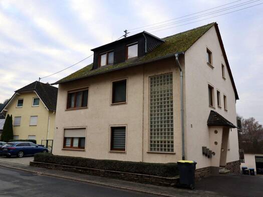 Mehrfamilienhaus zum Kauf 295.000 € 11 Zimmer 243 m² 766 m² Grundstück Treis Treis-Karden 56253