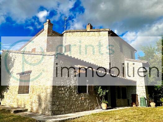 Einfamilienhaus zum Kauf 270.000 € 5 Zimmer 125 m² 4.050 m² Grundstück Strada di Petricci 1 Petricci 58055