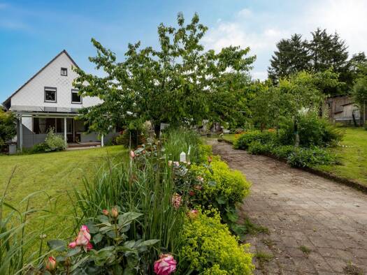 Einfamilienhaus zum Kauf 292.000 € 6 Zimmer 165 m² 1.480 m² Grundstück Hillesheim Hillesheim 54576