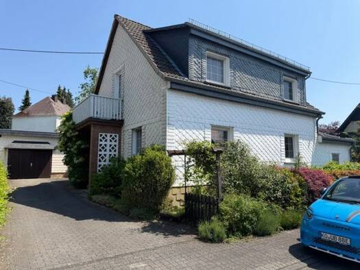 Einfamilienhaus zum Kauf 188.880 € 4 Zimmer 113 m² 1.093 m² Grundstück Lautzert Oberdreis / Lautzert 57639
