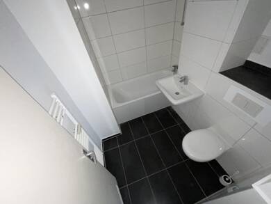 Wohnung zur Miete 549 € 3 Zimmer 77,3 m² 1. Geschoss Wilhelm-Leuschner-Straße 2 Borßum / Hilmarsum Emden 26725
