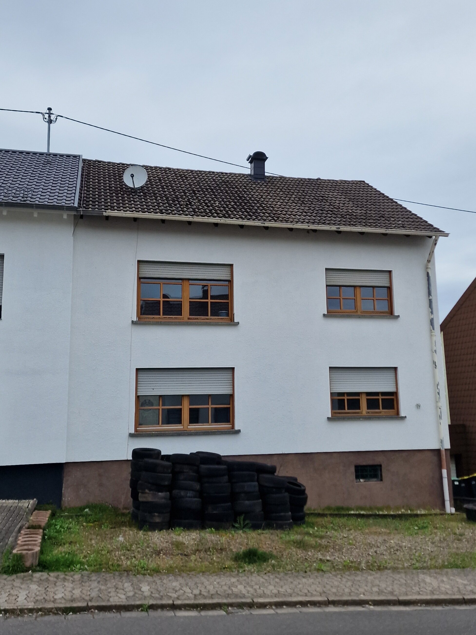 Mehrfamilienhaus zum Kauf 185.000 € 6 Zimmer 137 m²<br/>Wohnfläche 553 m²<br/>Grundstück ab sofort<br/>Verfügbarkeit Elversberg Spiesen-Elversberg 66583