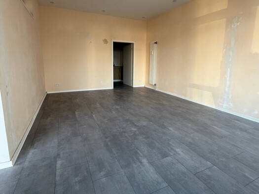 Verkaufsfläche zur Miete 650 € 2 Zimmer 32 m² Verkaufsfläche Ingolstadt 85053