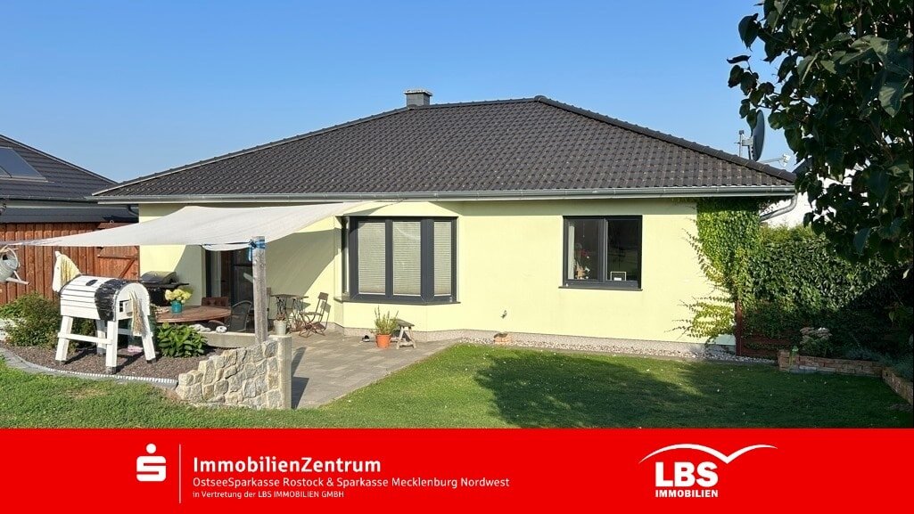 Bungalow zum Kauf provisionsfrei 496.000 € 4 Zimmer 113 m²<br/>Wohnfläche 1.372 m²<br/>Grundstück Schwaan Schwaan 18258