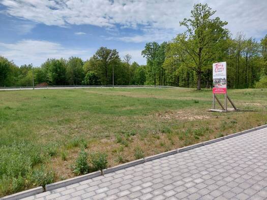 Grundstück zum Kauf provisionsfrei 82.650 € 870 m² Grundstück frei ab sofort Bahnhofstraße Großdubrau 02694
