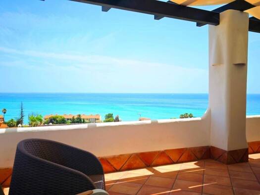 Chalet zum Kauf 1.200.000 € 5 Zimmer 239 m² SUEÑO DEL 34 Estepona 29680