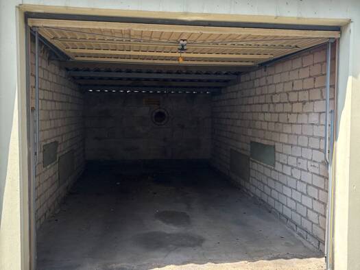 Garage zur Miete provisionsfrei 90 € Stieglitzstraße 21 Gravenbruch Neu-Isenburg 63263