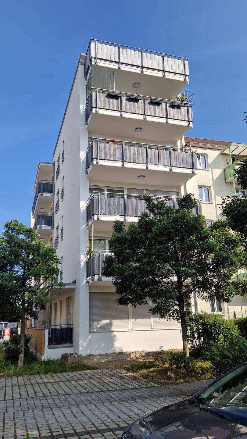 Property thumbnail 3