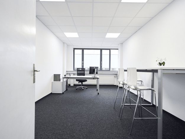 Bürofläche zur Miete - Erstbezug 569 € 27,6 m² Bürofläche teilbar ab 27,6 m² Carl-Zeiss-Straße 5 Fellbach Fellbach 70736