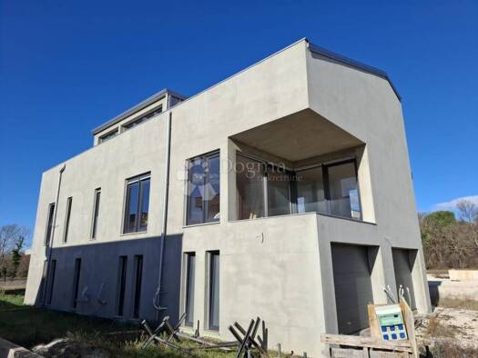 Wohnung zum Kauf 280.000 € 3 Zimmer 82 m² 2. Geschoss Porec Luka