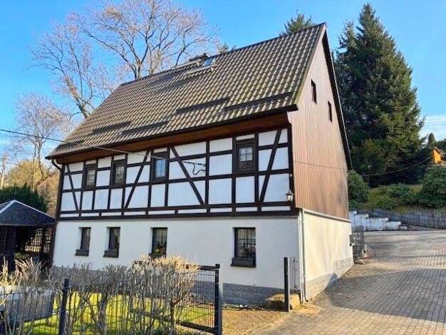 Einfamilienhaus zum Kauf 138.000 € 6 Zimmer 110 m² 400 m² Grundstück Claußnitz Claußnitz 09236