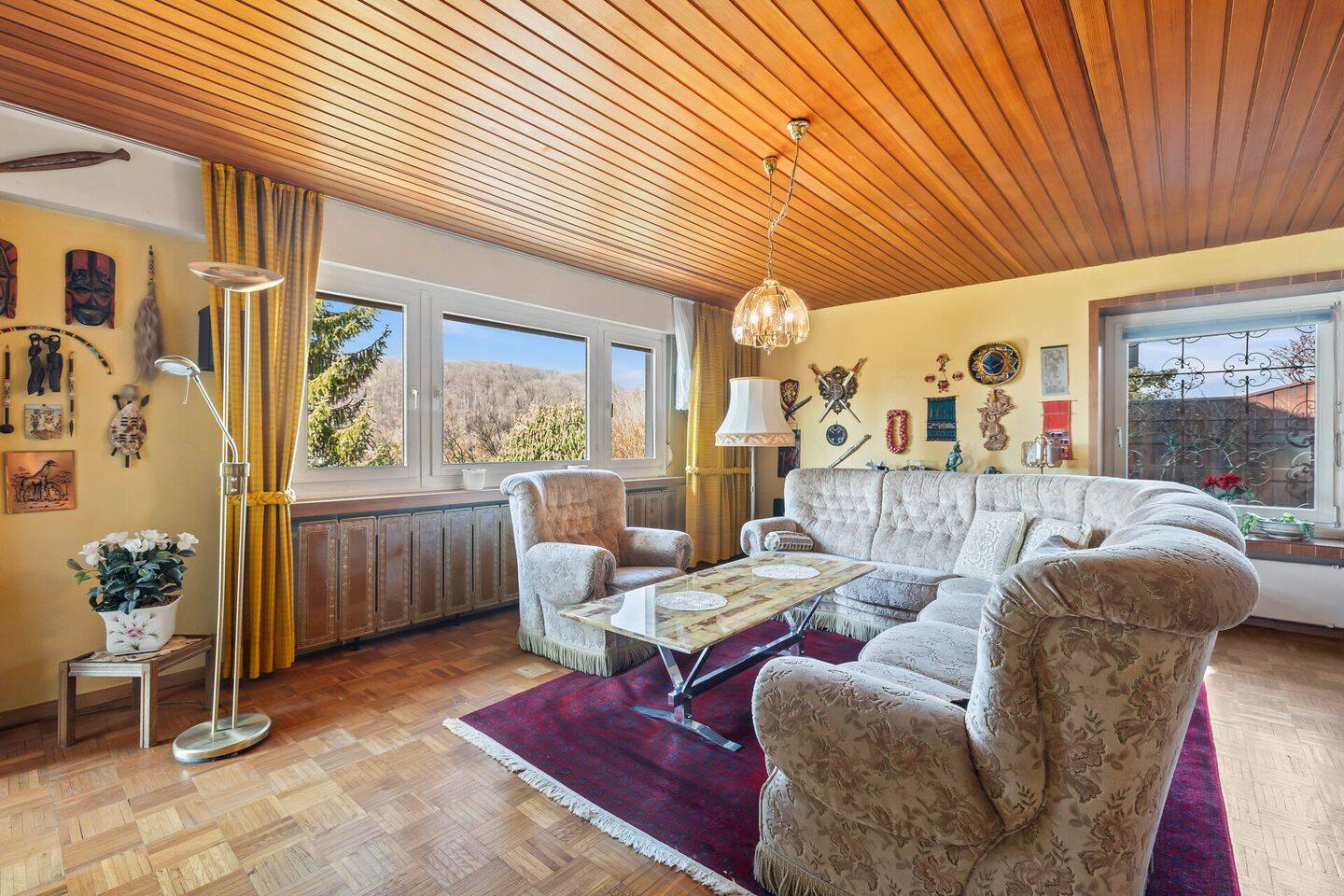 Immobilie in Wutöschingen - Großzügiges Einfamilienhaus mit Potenzial für eine Einliegerwohnung in ruhiger Wohnlage in Degernau - Bild 1