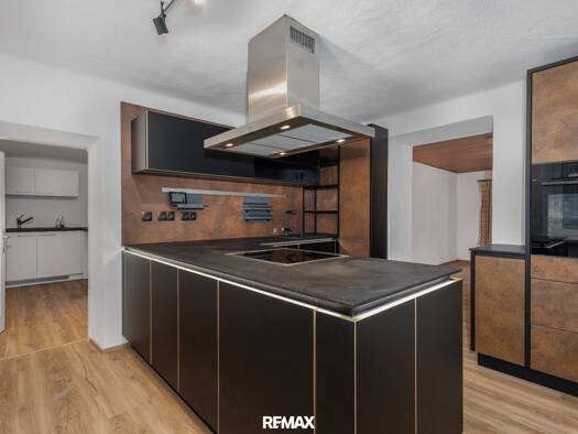 Immobilie in Gitschtal - Einfamilienhaus zum Kauf - Gitschtal - 295.000 € - 6 Zimmer, 160 m², 729 m² Grundstück - Bild 1