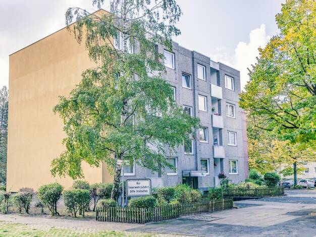 Wohnung zur Miete 705 € 4 Zimmer 89,2 m² EG Eiderstraße 16 A Weststadt Weststadt 38120