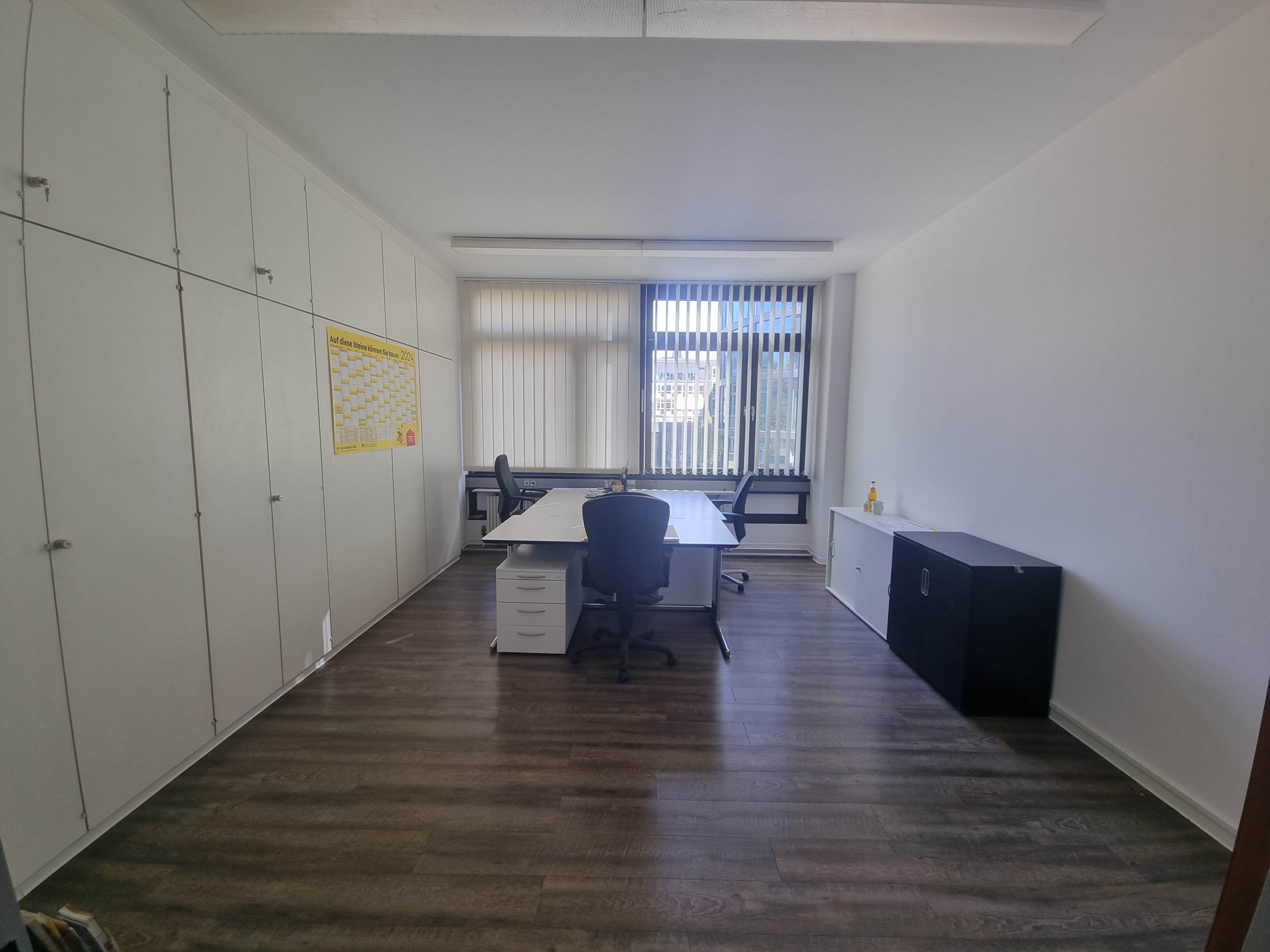 Bürofläche zur Miete 13,70 € 1 Zimmer 28 m²<br/>Bürofläche ab 28 m²<br/>Teilbarkeit Ottobrunn / München 85521