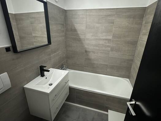 Studio zur Miete 600 € 1 Zimmer 34 m² Geschoss 2/5 frei ab sofort Tullnau Weiterer Innenstadtgürtel West / Nord / Ost 90402