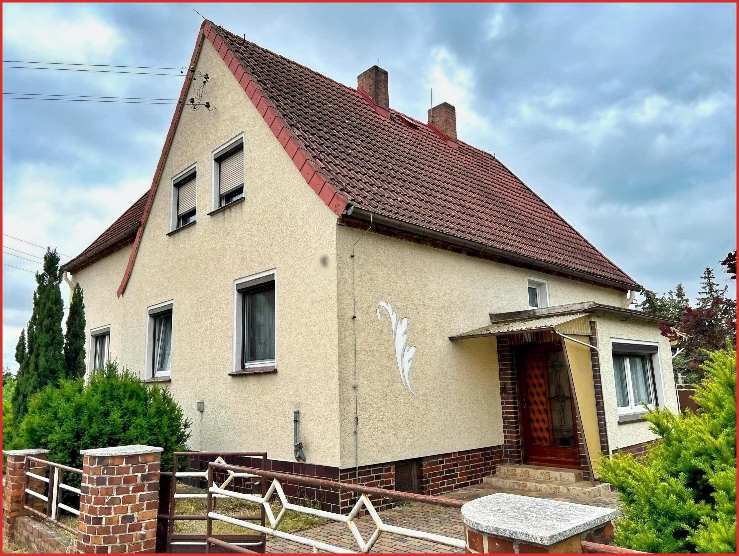 Einfamilienhaus zum Kauf 99.900 € 6 Zimmer 120 m²<br/>Wohnfläche 995 m²<br/>Grundstück Plessa Plessa 04928