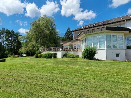 Hotel zum Kauf 950.000 € 23 Zimmer 4.000 m² Grundstück Lügde Lügde 32676