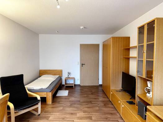 Studio zur Miete 645 € 1 Zimmer 32 m² Geschoss EG/3 frei ab sofort Bruck Erlangen 91058