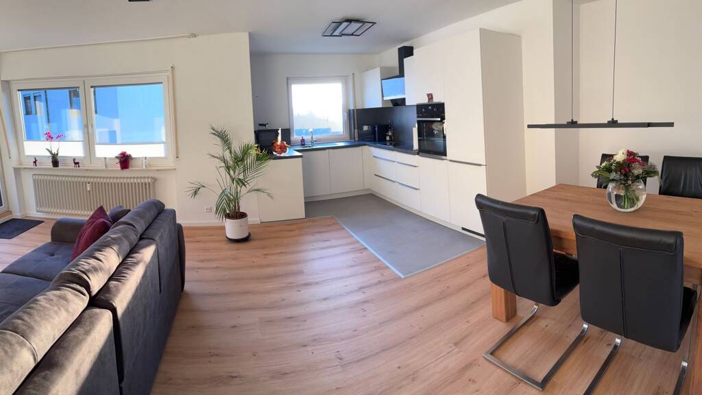WG-Zimmer zur Miete 1.070 € 3 Zimmer 77 m² Geschoss 2/3 frei ab 15.04.2026 Terrassenstraße 1 Söllingen Pfinztal 76327