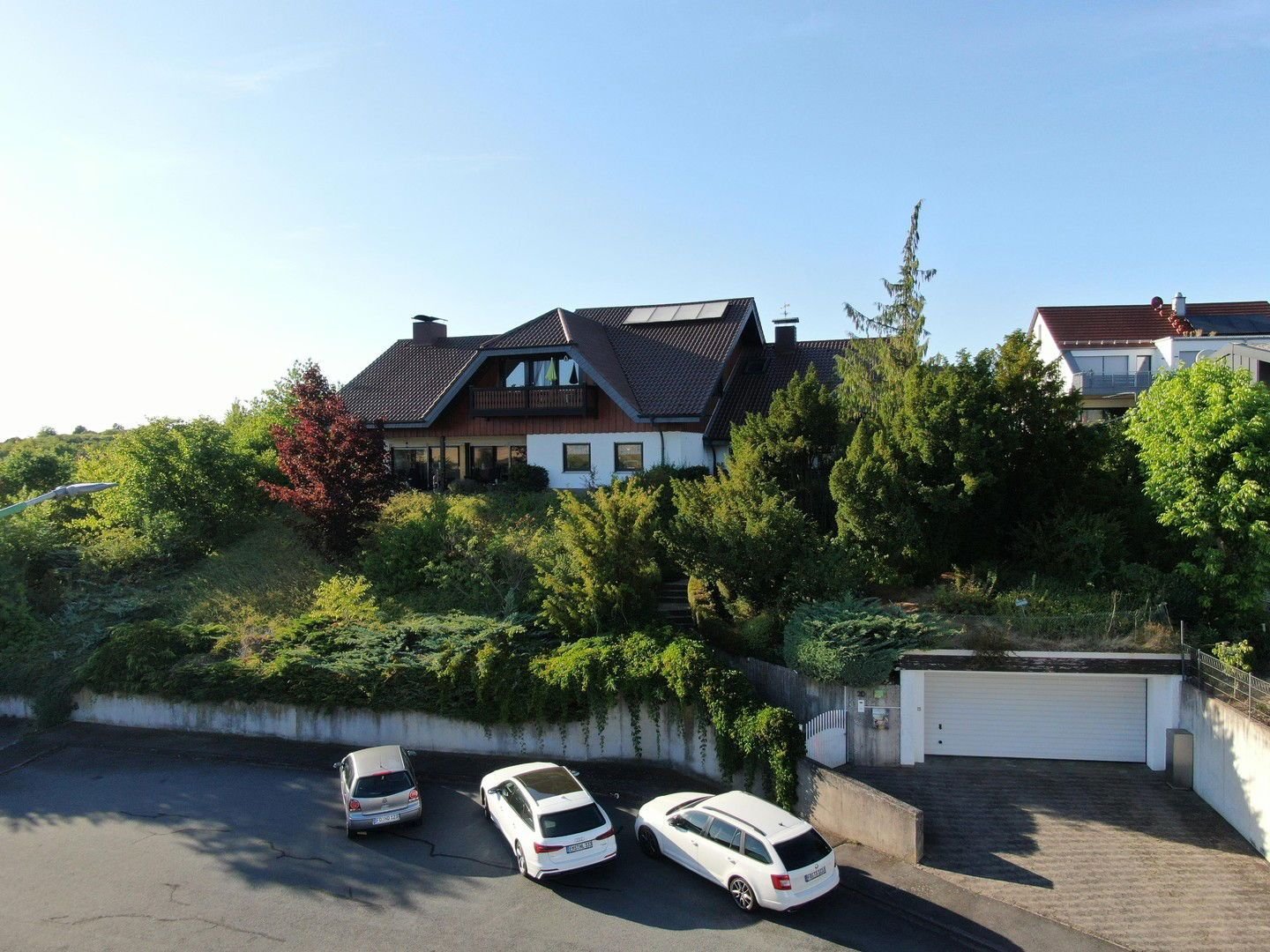 Mehrfamilienhaus zum Kauf provisionsfrei 650.000 € 11 Zimmer 356 m²<br/>Wohnfläche 1.886 m²<br/>Grundstück Mackenzell Hünfeld 36088