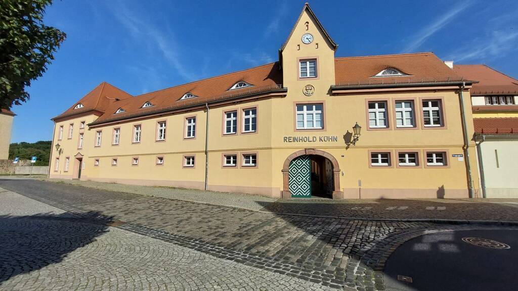 Wohnung zur Miete 610 € 2 Zimmer 97,9 m² 2. Geschoss frei ab sofort Grimma 04668