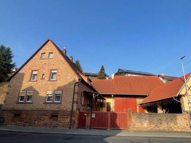 Einfamilienhaus zum Kauf 298.000 € 6 Zimmer 138 m² 747 m² Grundstück Hausen 63840