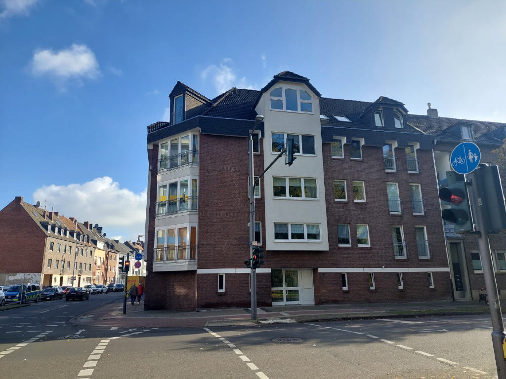 Maisonette zum Kauf 199.000 € 4 Zimmer 95 m²<br/>Wohnfläche 4.<br/>Geschoss Vier Wälle Krefeld-Cracau 47798