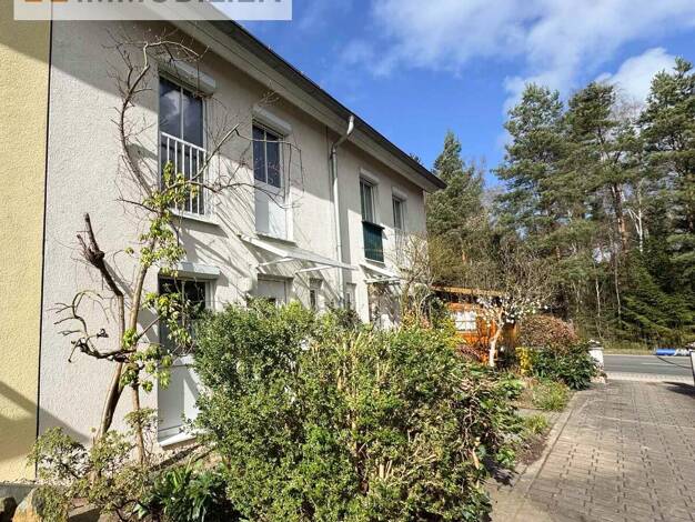 Reihenmittelhaus zum Kauf 275.000 € 3 Zimmer 106 m² 199 m² Grundstück Bad Klosterlausnitz 07639