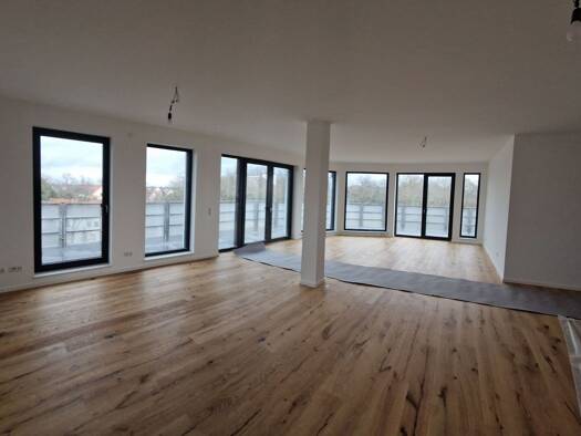 Penthouse zur Miete 3.430 € 4 Zimmer 264,1 m² 4. Geschoss frei ab sofort Gropiusallee Siedlung Dessau-Roßlau 06846
