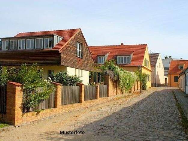 Mehrfamilienhaus zum Kauf 320.000 € 12 Zimmer 207 m² 247 m² Grundstück Helmstedt 38350