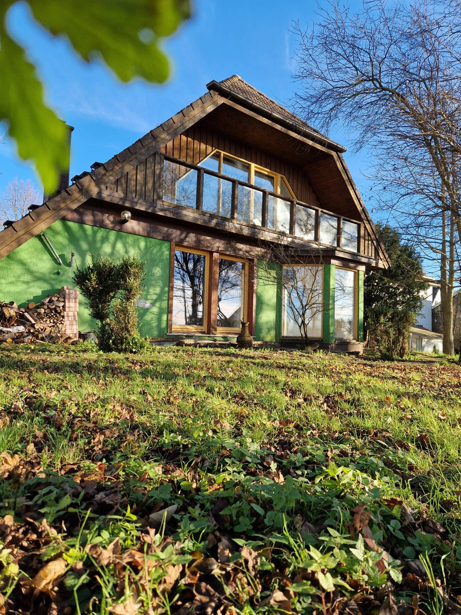 Einfamilienhaus zum Kauf 349.000 € 9 Zimmer 198,3 m²<br/>Wohnfläche 1.031 m²<br/>Grundstück ab sofort<br/>Verfügbarkeit Ort: Bechstedt Wagt Rehestädt Amt Wachsenburg 99334