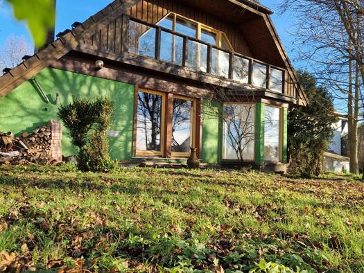 Einfamilienhaus zum Kauf 339.000 € 9 Zimmer 198,3 m² 1.031 m² Grundstück frei ab sofort Ort: Bechstedt Wagt Rehestädt Amt Wachsenburg 99334