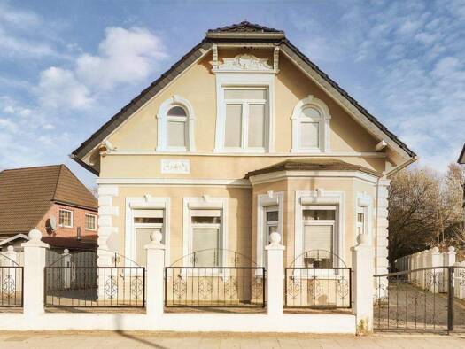 Einfamilienhaus zum Kauf 689.000 € 9 Zimmer 295,5 m² 1.102 m² Grundstück Deichhorst Delmenhorst 27753