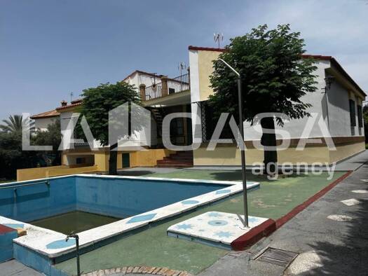 Chalet zum Kauf 499.900 € 6 Zimmer 377 m² Dos Hermanas 41089