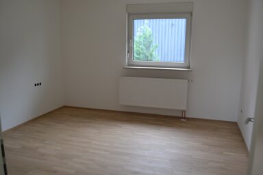 Wohnung zur Miete 495 € 2 Zimmer 47,8 m² EG frei ab sofort Fischbach Nürnberg 90475