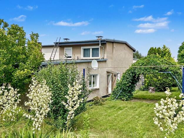 Doppelhaushälfte zum Kauf 134.000 € 5 Zimmer 105 m² 862 m² Grundstück Roschütz Gera 07546