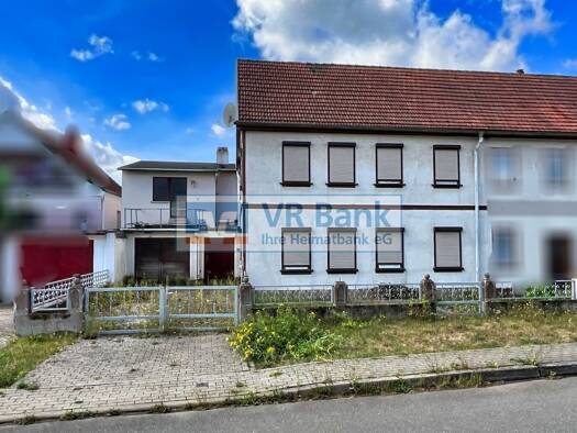 Doppelhaushälfte zum Kauf 39.000 € 8 Zimmer 185 m² 190 m² Grundstück frei ab sofort Herrenhof 99887