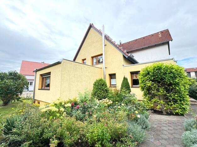 Doppelhaushälfte zum Kauf 579.500 € 5 Zimmer 108,2 m² 571 m² Grundstück Burgau Jena 07745