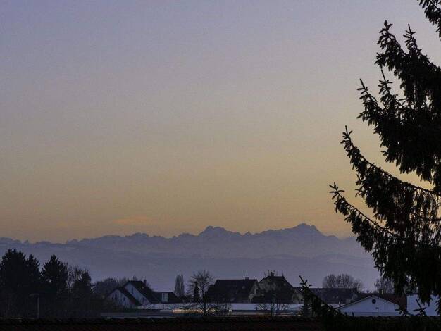 Einfamilienhaus zum Kauf provisionsfrei 1.195.000 € 9,5 Zimmer 253 m² 820 m² Grundstück Langenargen 88085