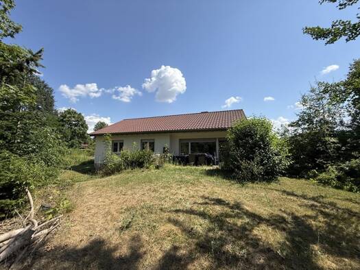 Einfamilienhaus zum Kauf 5 Zimmer 130 m² 3.379 m² Grundstück Lich 35423