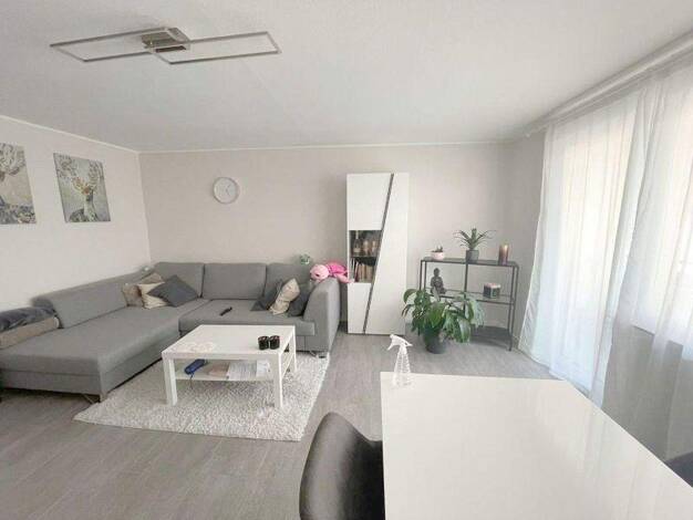 Wohnung zur Miete 650 € 2 Zimmer 65 m² frei ab 01.03.2026 Waldbüttelbrunn 97297