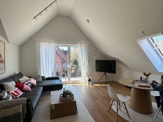 Wohnung zur Miete 1.350 € 3 Zimmer 82 m² Geschoss 1/2 frei ab 01.02.2026 Hauptstraße 26 a Rellingen 25462