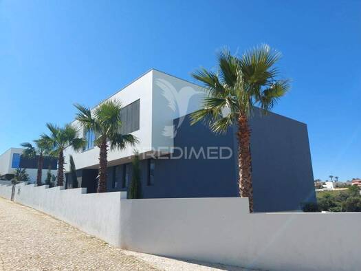 Einfamilienhaus zum Kauf - Erstbezug 2.650.000 € 4 Zimmer 677 m² 1.099,9 m² Grundstück LAGOS (SÃO SEBASTIÃO) Lagos