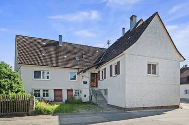 Einfamilienhaus zum Kauf 255.000 € 6 Zimmer 130 m² 316 m² Grundstück frei ab sofort Spielberg Altensteig 72213