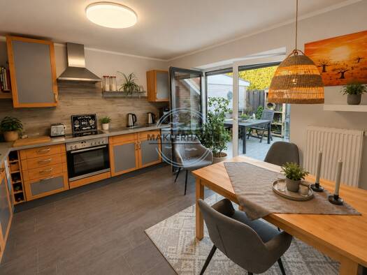Doppelhaushälfte zum Kauf 249.000 € 4 Zimmer 98 m² 650 m² Grundstück Varel Varel 26316