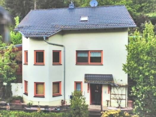 Einfamilienhaus zum Kauf 249.970 € 5 Zimmer 113 m² 587 m² Grundstück frei ab sofort Leutenberg Leutenberg 07338