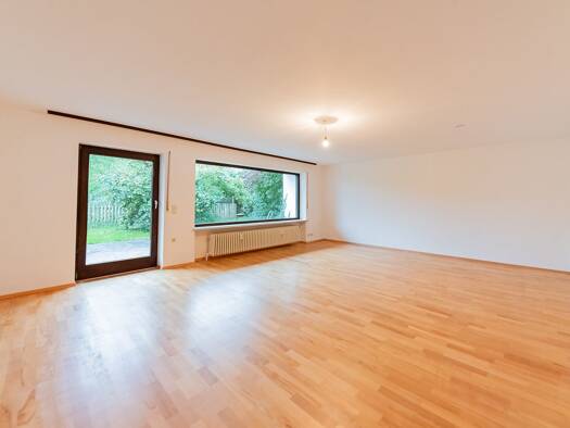 Wohnung zur Miete 800 € 2 Zimmer 107 m² EG frei ab sofort Kühnhausen Kranzberg 85402