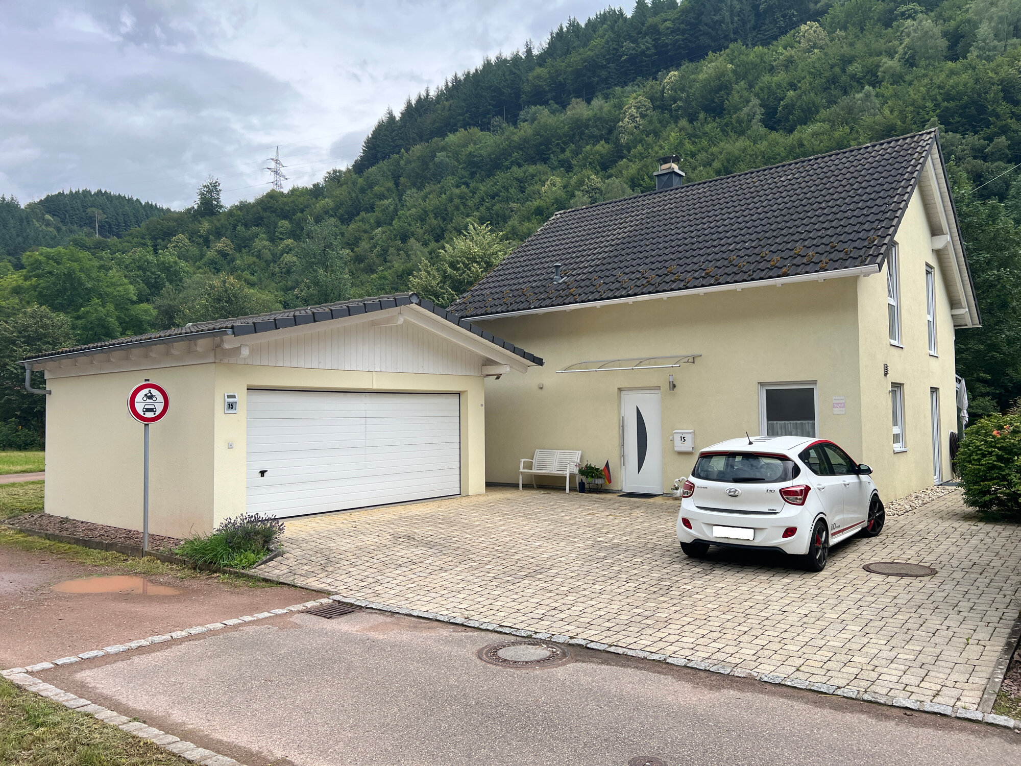 Einfamilienhaus zum Kauf 620.000 € 6 Zimmer 150 m²<br/>Wohnfläche 522 m²<br/>Grundstück Zell Zell im Wiesental 79669